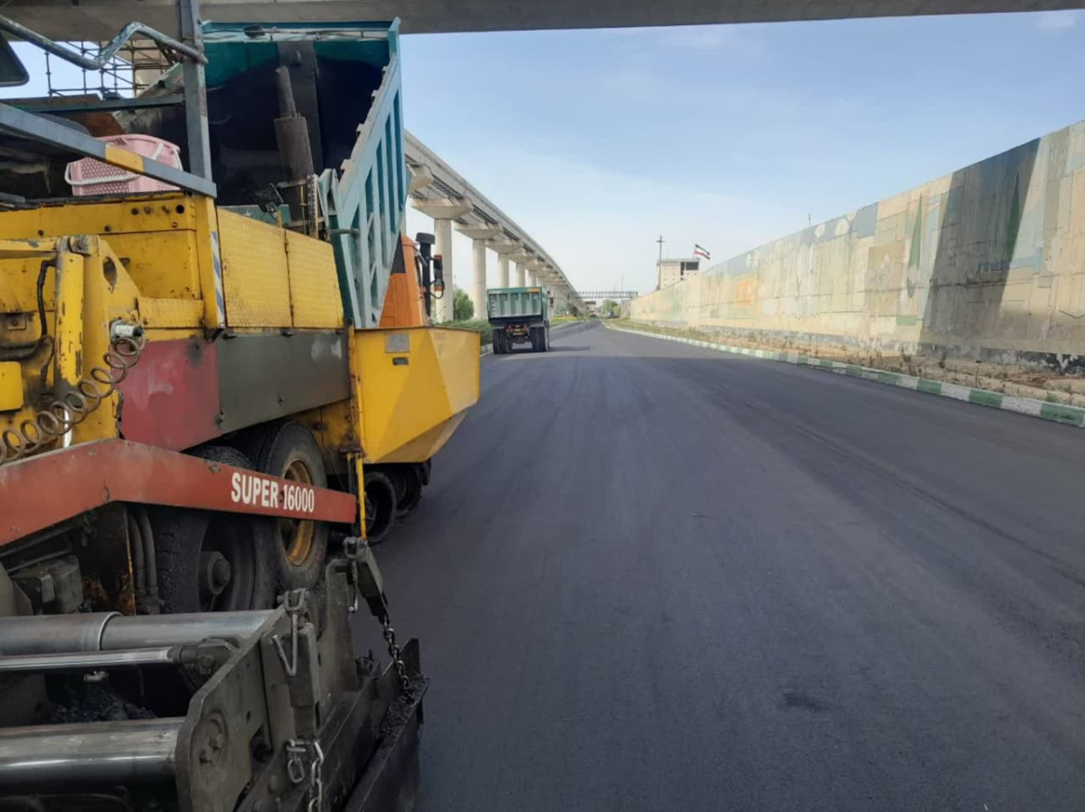 اتمام عملیات زیرسازی و بهسازی آسفالت بلوار شهید سلیمانی در منطقه 3 قم